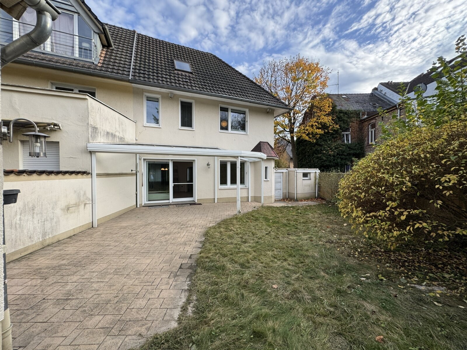 Rückseite - Blick vom Garten