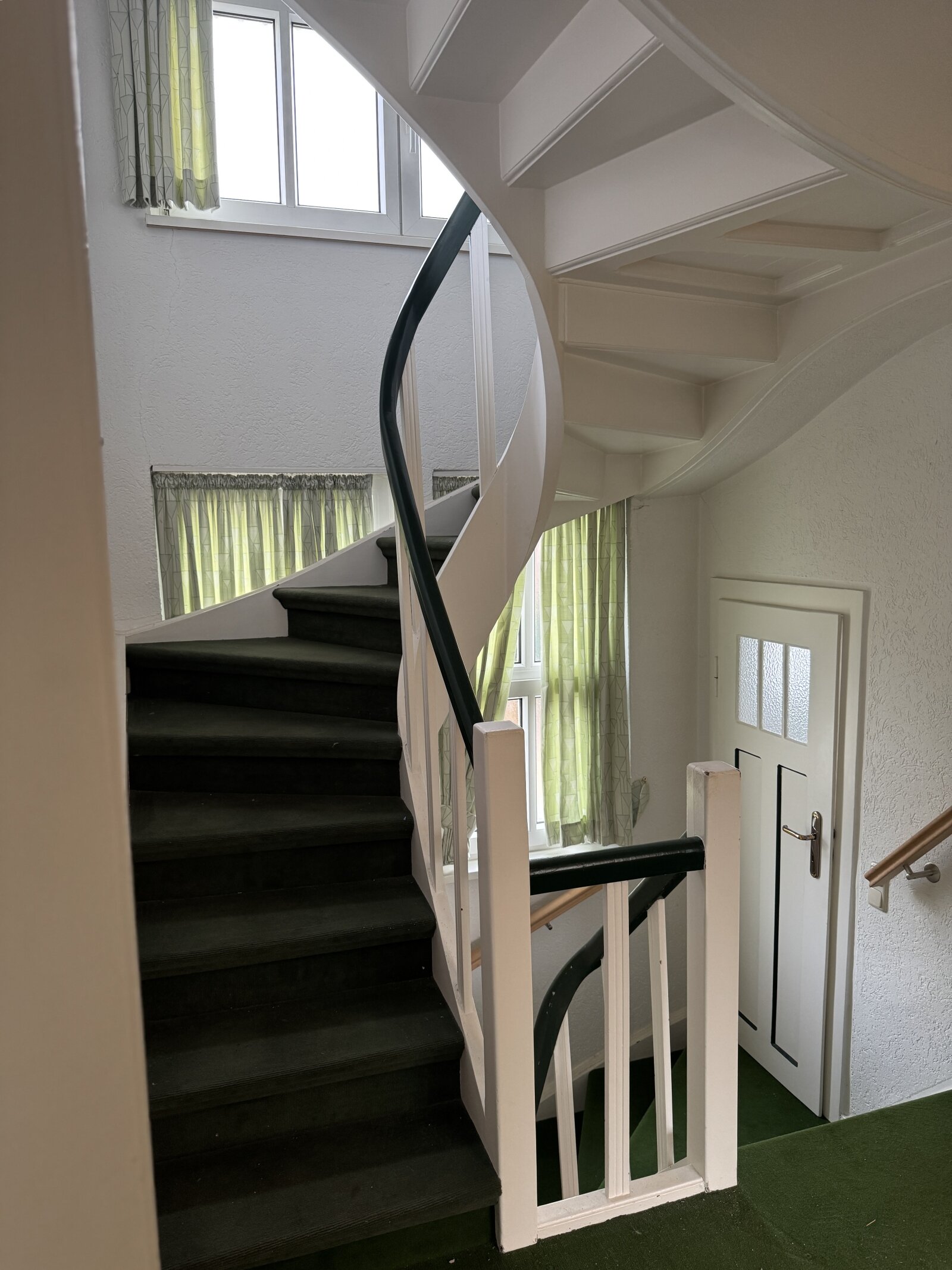 Treppenhaus OG ins DG